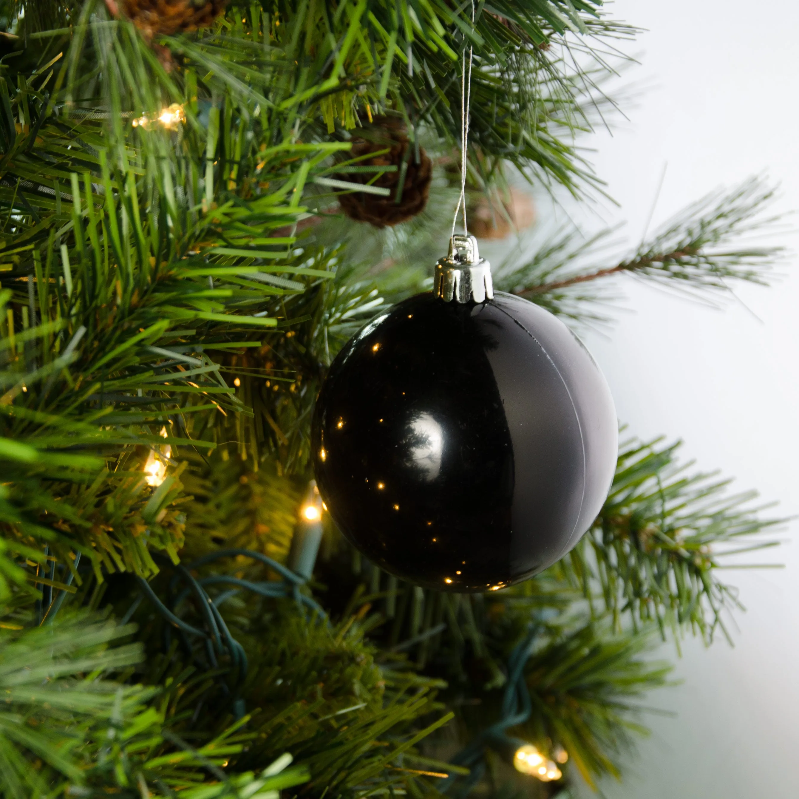 80MM Round Smooth Metallic Ball Ornament: Shiny Black