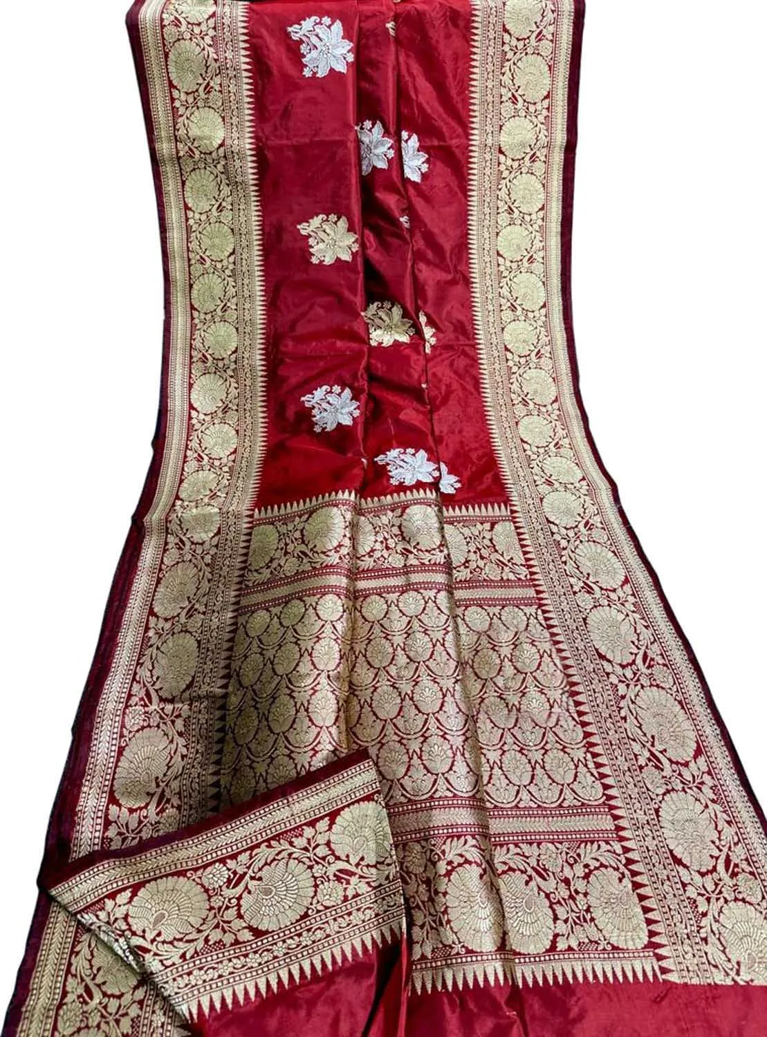 Elegant Red Banarasi Handloom Pure Katan Silk Saree