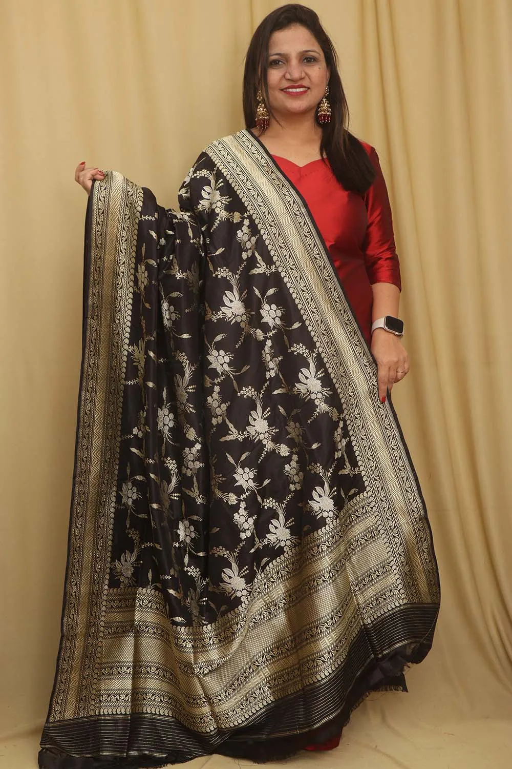 Exquisite Black Banarasi Handloom Pure Katan Silk Dupatta