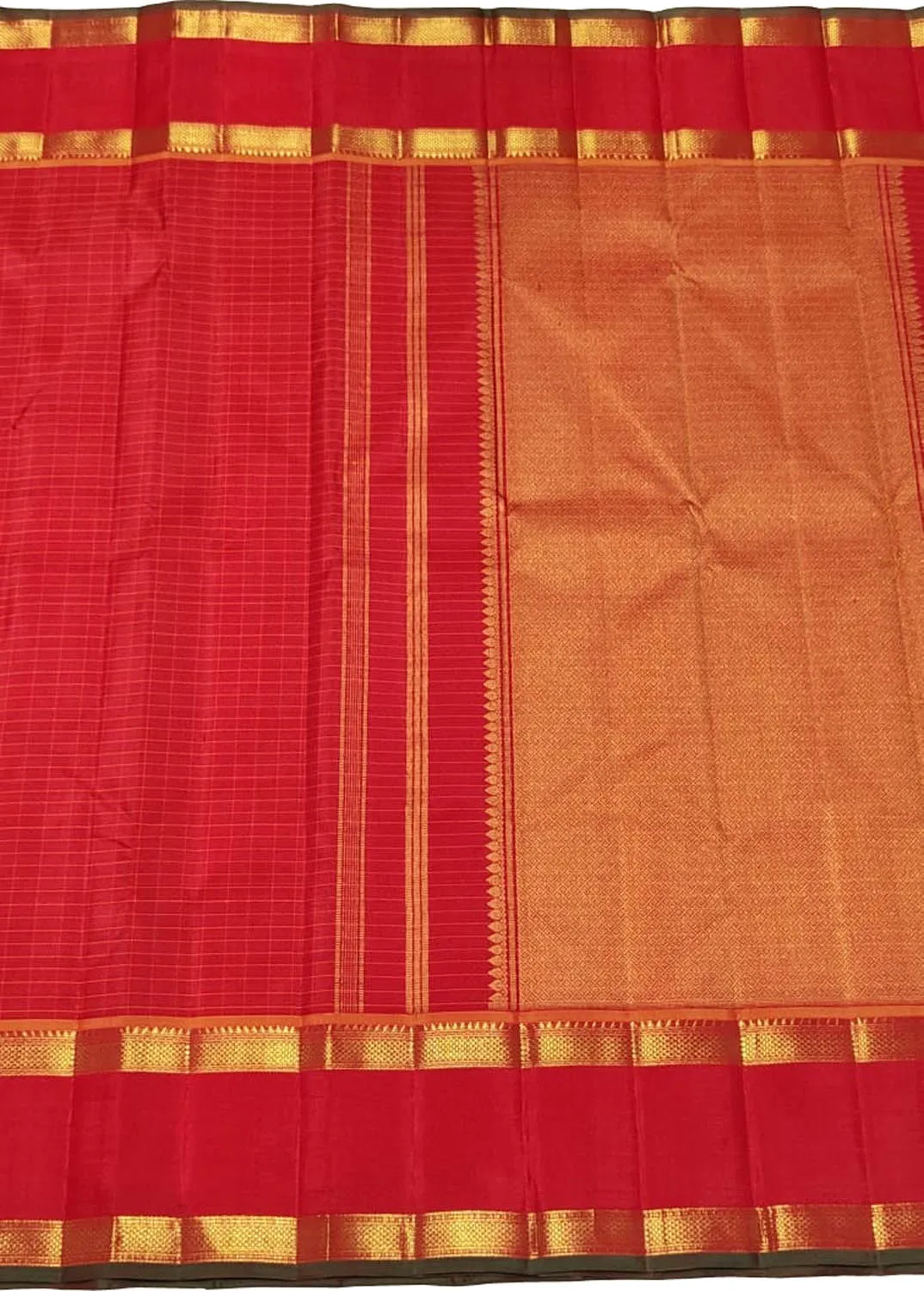 Handloom Kanjeevaram Silk Saree - Red Pure Elegance