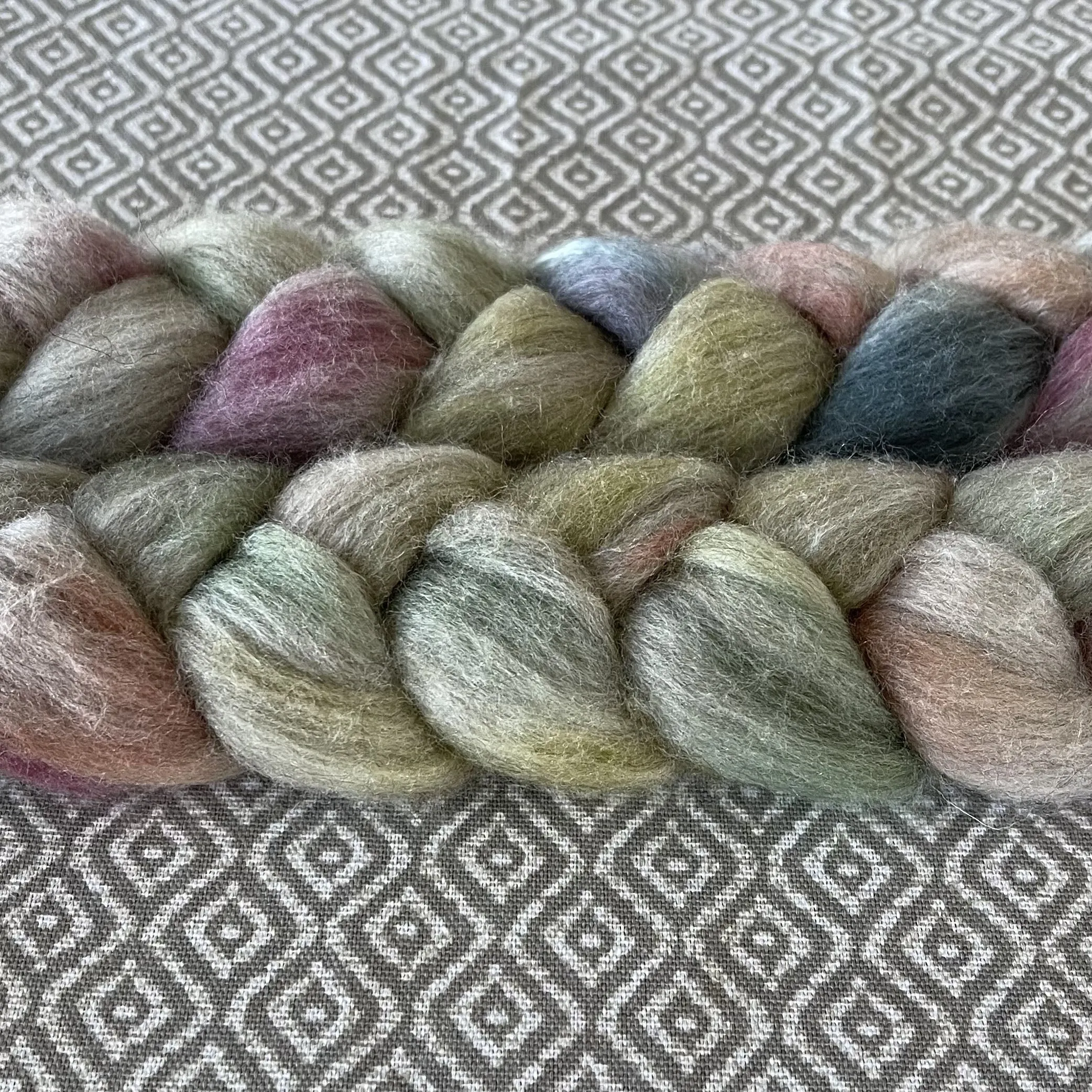 Merino Yak Silk Roving - Diamond