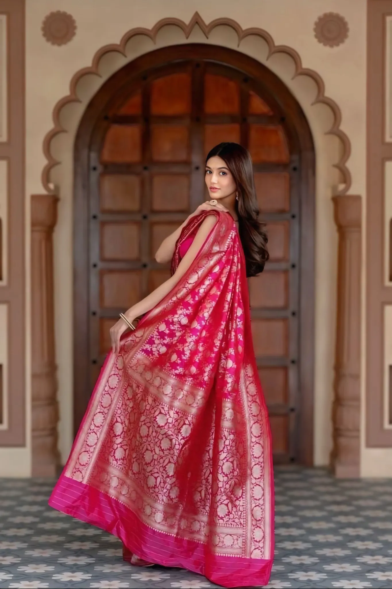 VIBRANT FLORAL MOTIFS ZARI WORK IN PURE SILK